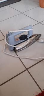 Strijkbout+ ev brabantia strijkplank verstelbare hoogte, Ophalen, Zo goed als nieuw, Strijkijzer met snoer