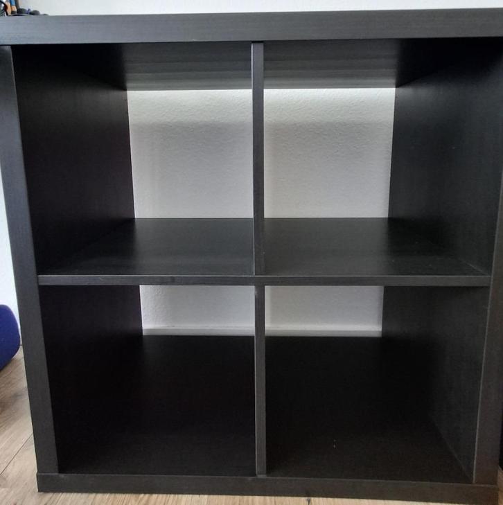 IKEA KALLAX kast – zwartbruin, 77x77 cm, Huis en Inrichting, Kasten | Stellingkasten, Gebruikt, Ophalen