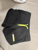 Broekje 104, Ophalen of Verzenden, Zo goed als nieuw, Meisje, Broek