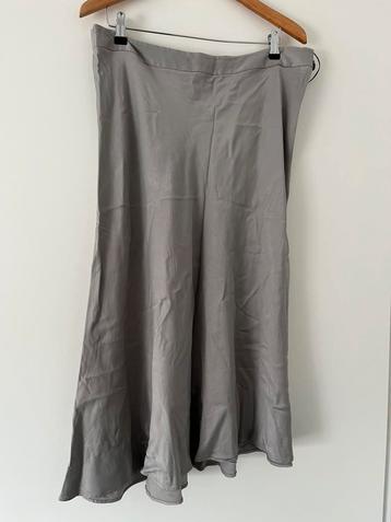 Tommy Hilfiger rok XL beschikbaar voor biedingen