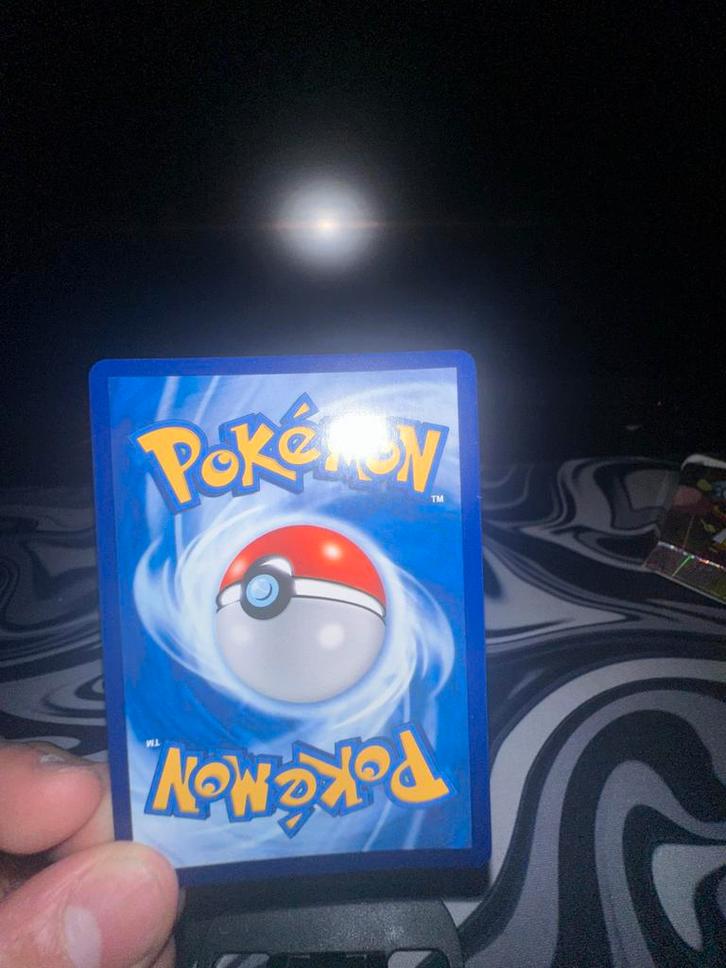 Joseph Joestar Pikachu Proxy Kaart, Hobby en Vrije tijd, Verzamelkaartspellen | Pokémon, Nieuw, Losse kaart, Ophalen