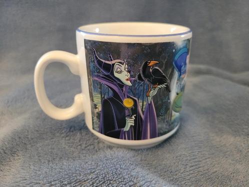 Mok / beker Disney ‘s Maleficent, Verzamelen, Disney, Zo goed als nieuw, Servies, Overige figuren, Ophalen of Verzenden