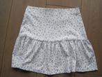 rok. C&A. Wit met bloemenpatroon. Mt 36. Lengte 45 cm., Kleding | Dames, Rokken, Wit, Ophalen of Verzenden, Zo goed als nieuw