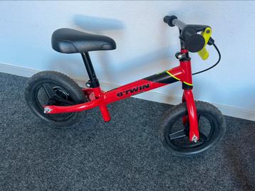 BTWIN loopfiets – rood, met handrem beschikbaar voor biedingen