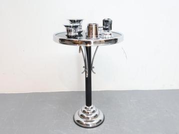 Vintage rokers tafel / bijzettafel met toebehoren beschikbaar voor biedingen