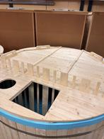 OUTLET | Houtgestookte Hottub 210cm, Tuin en Terras, Bubbelbaden en Hottubs, Ophalen, Zo goed als nieuw, Afdekzeil, Vast