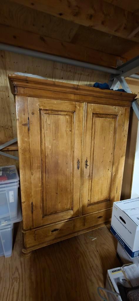 Oude Kast van de Troubadour, Huis en Inrichting, Kasten | Kledingkasten, Gebruikt, 150 tot 200 cm, 100 tot 150 cm, 50 tot 75 cm