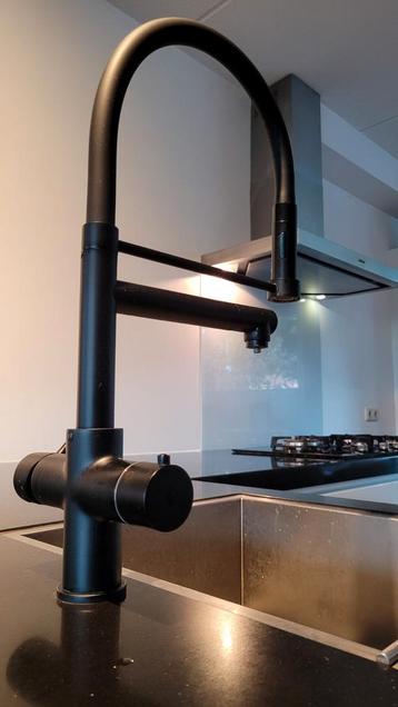 Zwarte Cooker Kraan - Kokend & Gefilterd Water beschikbaar voor biedingen