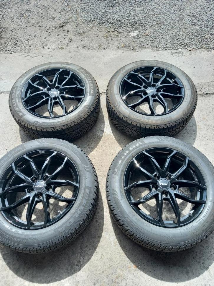 Velgen Winterset  17inch Toyota CHR + Corolla Cross Tpms, Auto-onderdelen, Banden en Velgen, Banden en Velgen, Winterbanden, 17 inch