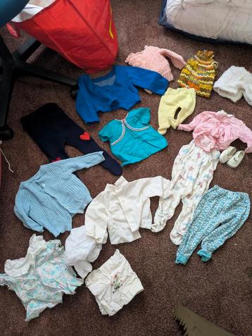 Vintage baby/poppen kleding  beschikbaar voor biedingen