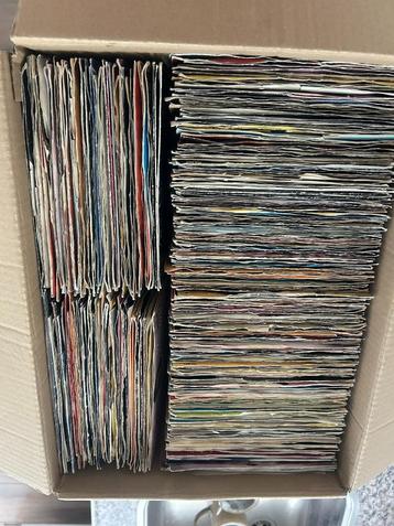 300 Pop Nederbeat Singels,Zie Foto´s ook andere advertenties beschikbaar voor biedingen