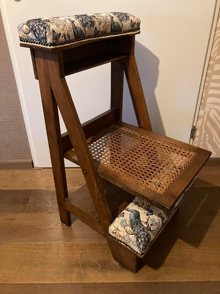Antieke knielstoel bidstoel nieuw gestoffeerd, Huis en Inrichting, Woonaccessoires | Overige, Zo goed als nieuw, Ophalen