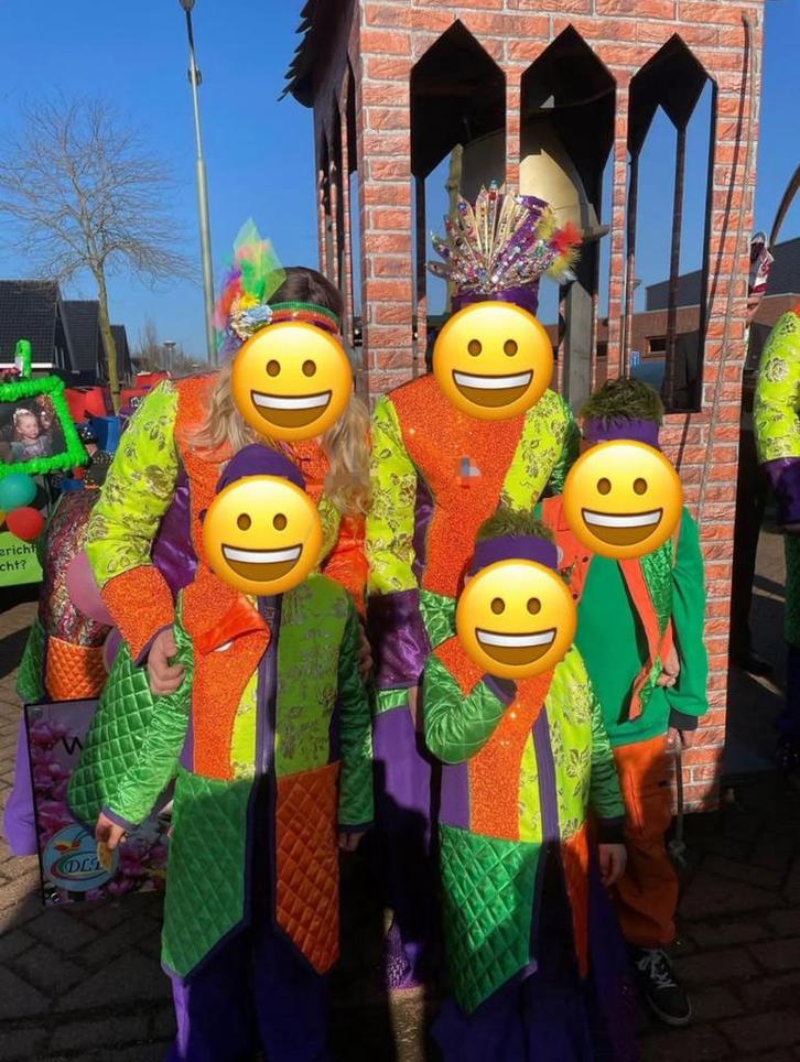 Carnavals pakken loopgroep optocht, Kleding | Heren, Carnavalskleding en Feestkleding, Zo goed als nieuw, Overige maten, Ophalen