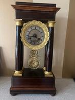 Antieke Franse kolompendule, Antiek en Kunst, Antiek | Klokken, Ophalen of Verzenden