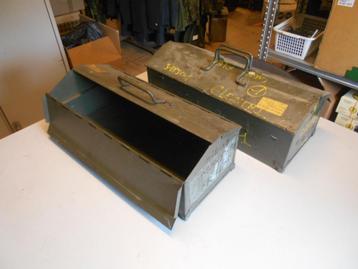 Gereedschapskist leger oud model laag US WO2 model beschikbaar voor biedingen