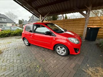 Renault Twingo 1.2 16V 2010 Rood beschikbaar voor biedingen