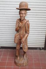 Houten beeld, Ophalen
