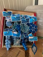 Nieuw display vol met blauwe kerstornamenten etc, Diversen, Kerst, Ophalen of Verzenden, Nieuw