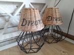 2 slaapkamer schemerlampjes met rattan Dreams kapjes, Huis en Inrichting, Lampen | Tafellampen, Verzenden
