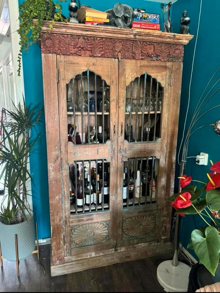Indonesische Houten Kast met Snijwerk, Huis en Inrichting, Kasten | Buffetkasten, Gebruikt, 200 cm of meer, 100 tot 150 cm, 50 tot 75 cm