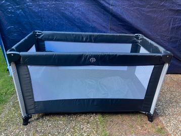 Kinderbedje beschikbaar voor biedingen