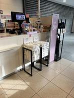 Displays Nieuwe Zwart metalen frame Incl Bakken, Zakelijke goederen, Kantoor en Winkelinrichting | Winkel en Inventaris, Ophalen of Verzenden