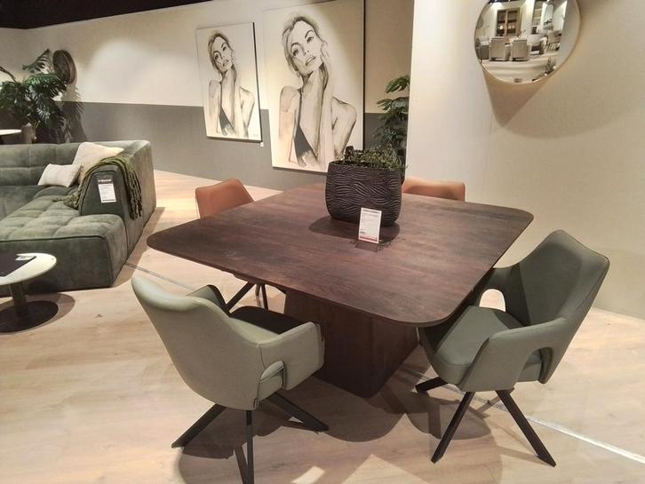 Eettafel Aron (150x150cm) - Showmodel, Huis en Inrichting, Tafels | Eettafels, Zo goed als nieuw, 50 tot 100 cm, 200 cm of meer