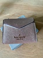 Kate Spade portemonnee in platina met glitters, Nieuw, Overige merken, Ophalen of Verzenden, Overige kleuren