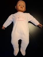Babypop (55cm en zacht lijfje) met een set kleertjes, Ophalen of Verzenden, Gebruikt, Babypop