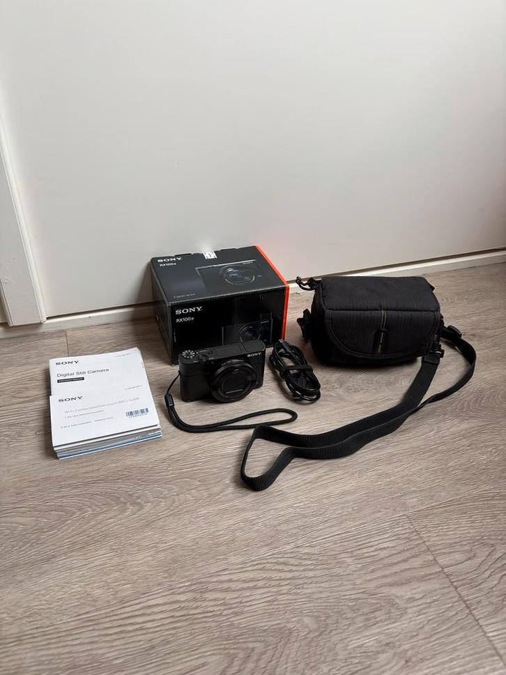 Sony RX100 IV - Compact Camera, Audio, Tv en Foto, Videocamera's Digitaal, Gebruikt, Geheugenkaart, Sony, Ophalen of Verzenden