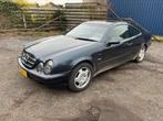Mercedes CLK-Klasse 3.2. €1200 geen apk!!, Auto's, Mercedes-Benz, Automaat, 745 kg, Achterwielaandrijving, Particulier