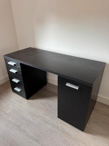 Bureau zwart