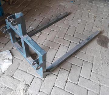 Palletframe tbv Minitractor CAT-1 beschikbaar voor biedingen