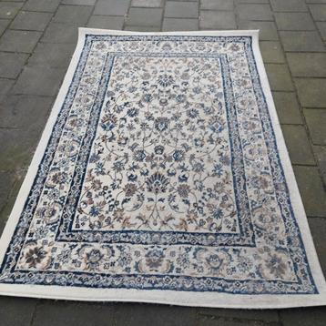Vintage perzisch tapijt 195 x 133 cm