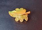 Schattige broche van blaadje, Joan Rivers Classics, Ophalen of Verzenden, Zo goed als nieuw, Overige materialen