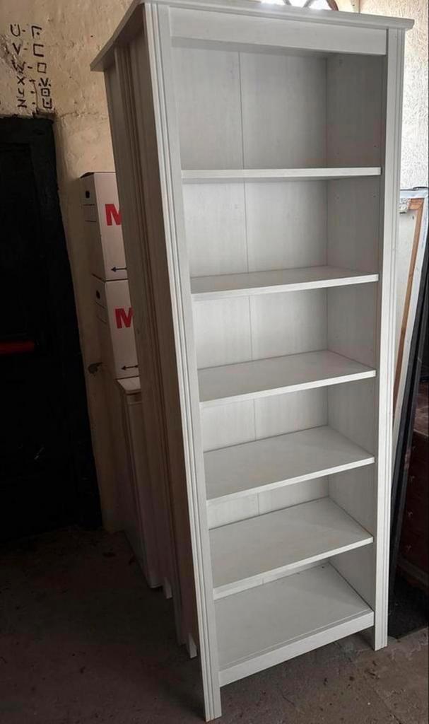 Twee nette witte IKEA kasten, Huis en Inrichting, Kasten | Boekenkasten, Zo goed als nieuw, 50 tot 100 cm, 150 tot 200 cm, 25 tot 50 cm