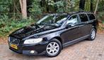 Volvo V70 2.0 D 2009  LEDER / NAVI / ALL SEASON banden / APK, Voorwielaandrijving, 136 pk, Zwart, Zwart