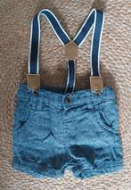 Kort broekje met bretels - mt 62, Kinderen en Baby's, C&A, Broekje, Ophalen of Verzenden, Zo goed als nieuw