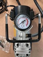 Mini Compressor 12V - Draagbaar, Ophalen, Zo goed als nieuw