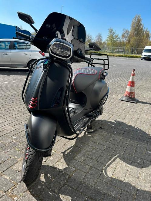 Vespa sprint, Fietsen en Brommers, Scooters | Vespa, Zo goed als nieuw, Ophalen