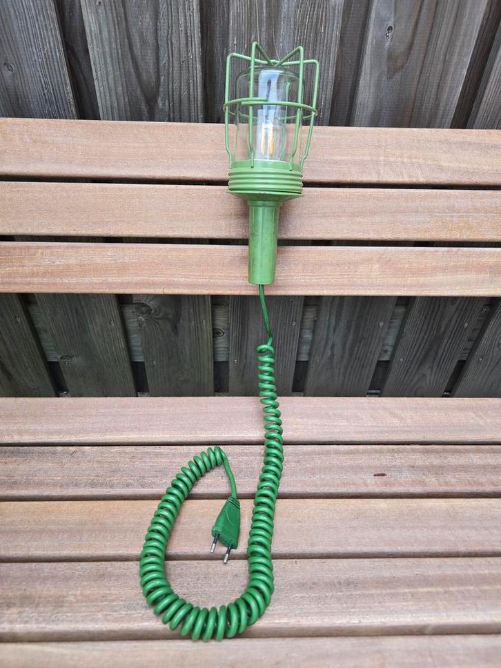 Vintage antieke werkplaats lamp in geweldige groene kleur, Antiek en Kunst, Antiek | Lampen, Ophalen of Verzenden