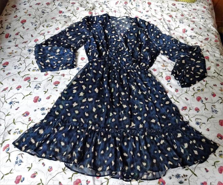 Blauw met beige (panter) vlekjes Kilky Paris jurkje maat S/M, Kleding | Dames, Jurken, Gedragen, Maat 38/40 (M), Blauw, Knielengte