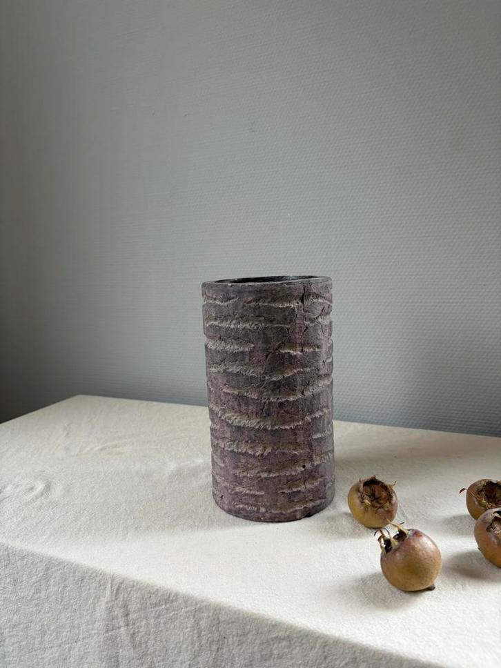 Vintage  bruin grijs textuur tube vaas h22cm, Huis en Inrichting, Woonaccessoires | Vazen, Zo goed als nieuw, Overige kleuren