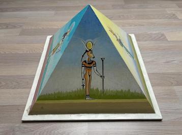 Vintage Beschilderde Piramide Ankh-symbool Hout Egypte 42 cm beschikbaar voor biedingen