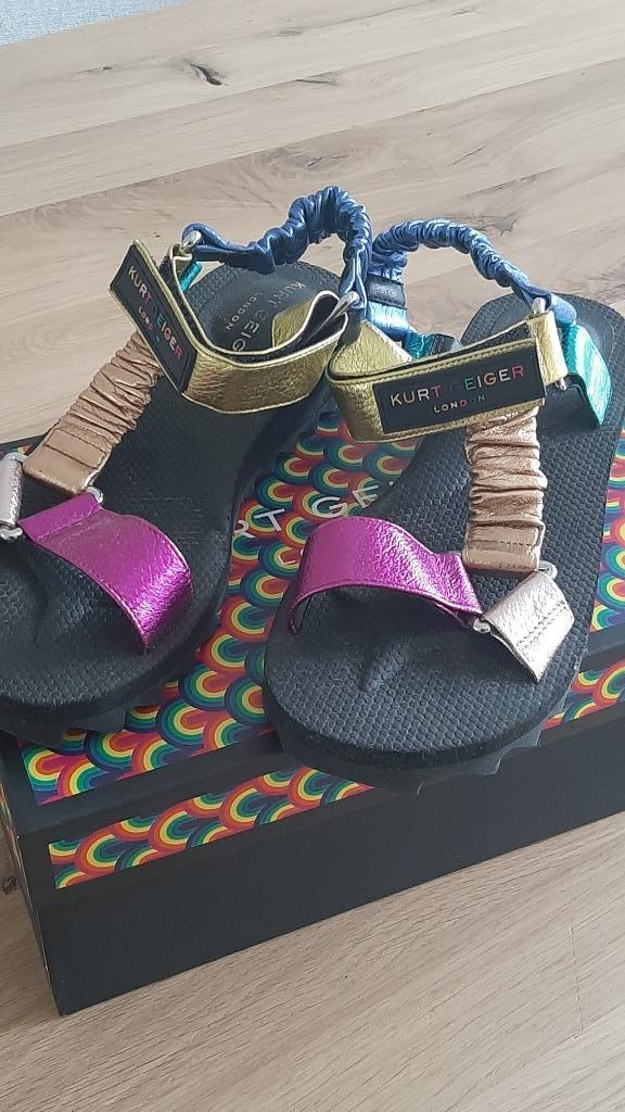 Kurt Geiger leren sandalen. Nieuw (37), Kleding | Dames, Schoenen, Nieuw, Sandalen of Muiltjes, Overige kleuren, Ophalen of Verzenden