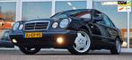 Mercedes-Benz E-klasse 200 Classic Airco NL auto 2e Eigenaar, Auto's, Oldtimers, Origineel Nederlands, Te koop, 5 stoelen, Benzine
