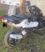 Yamaha aerox 50cc, Fietsen en Brommers, Ophalen of Verzenden, Zo goed als nieuw, Tweetakt, Aerox