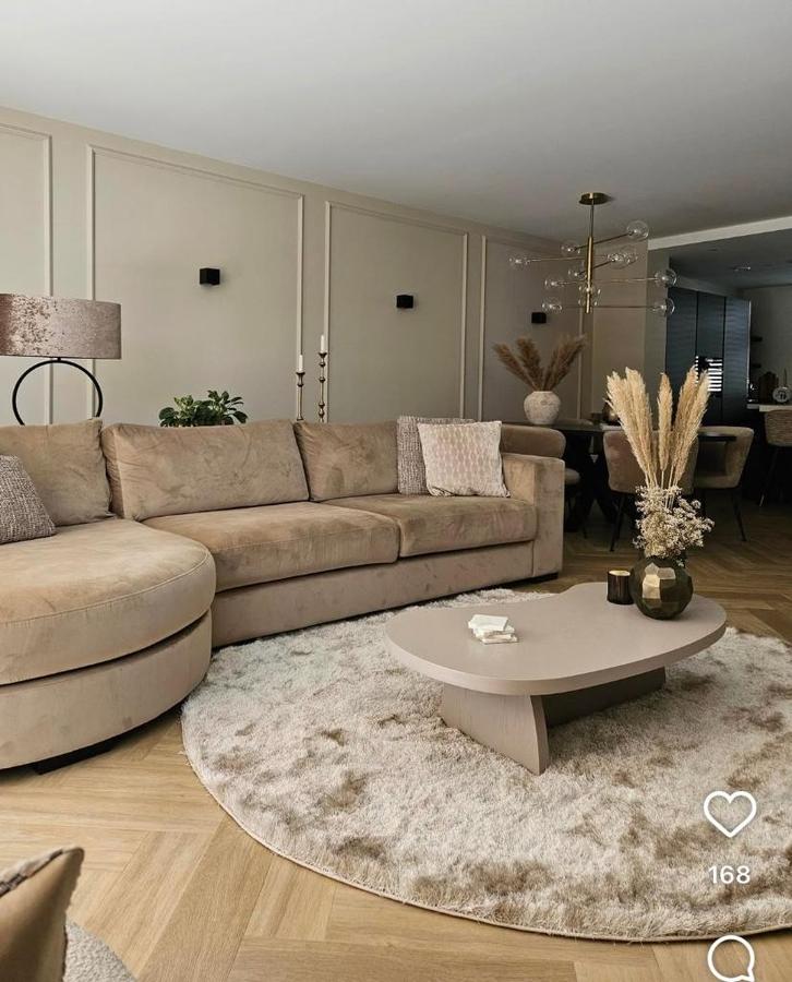 Volero Glorious champagne vloerkleed, Huis en Inrichting, Stoffering | Tapijten en Kleden, Nieuw, 200 cm of meer, 200 cm of meer