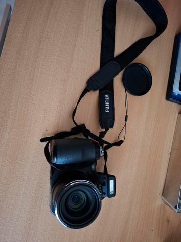 Oude Fujifilm Finepix S2980 Camera beschikbaar voor biedingen