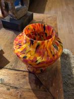 Art Deco Spatterglas opaline rozen vaasje, Antiek en Kunst, Antiek | Glas en Kristal, Ophalen of Verzenden